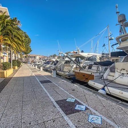 L'open-10 By Interhome Fréjus