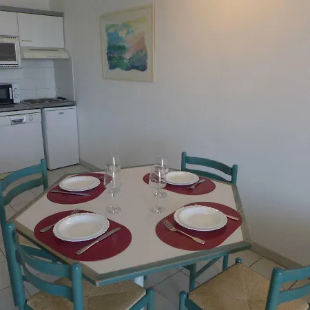 L'open-10 By Interhome Apartament Fréjus